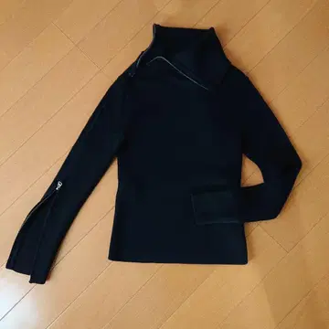 띠어리 터틀넥 사이즈 2