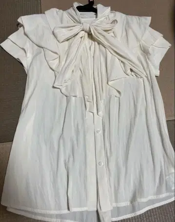 셀포드 미라 오웬 토끼 온라인 블라우스 컨디션 최상