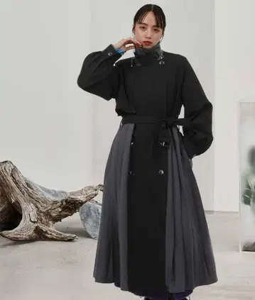 [ HARE ] 절개 플리츠 트렌치코트 블랙 그레이 완판템 새상품급