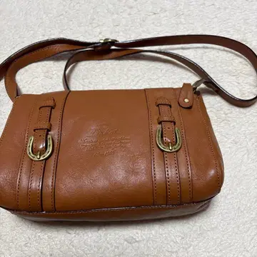 브라운 가죽 숄더백