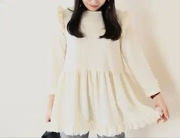 neige 네쥬 꽃잎 프릴 상의