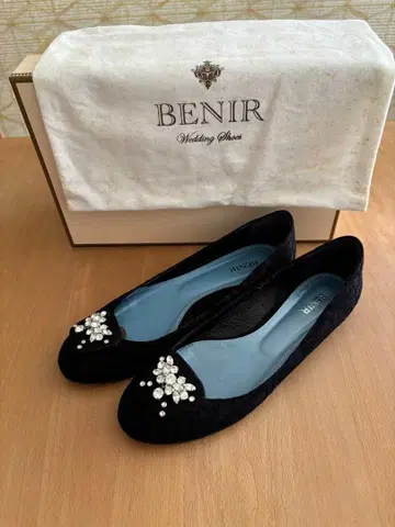 BENIR 블랙 플랫슈즈