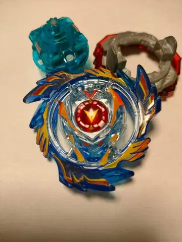 베이블레이드 버스트 갓 발키리 디폴트 .6V.Rb