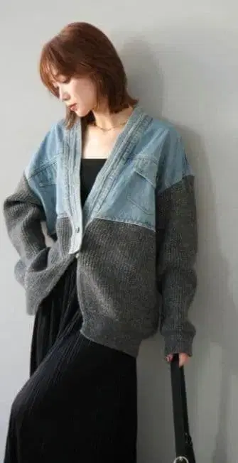 [ 새상품 ] 데님 절개 네프 니트 가디건 뤼미에 같은 형태
