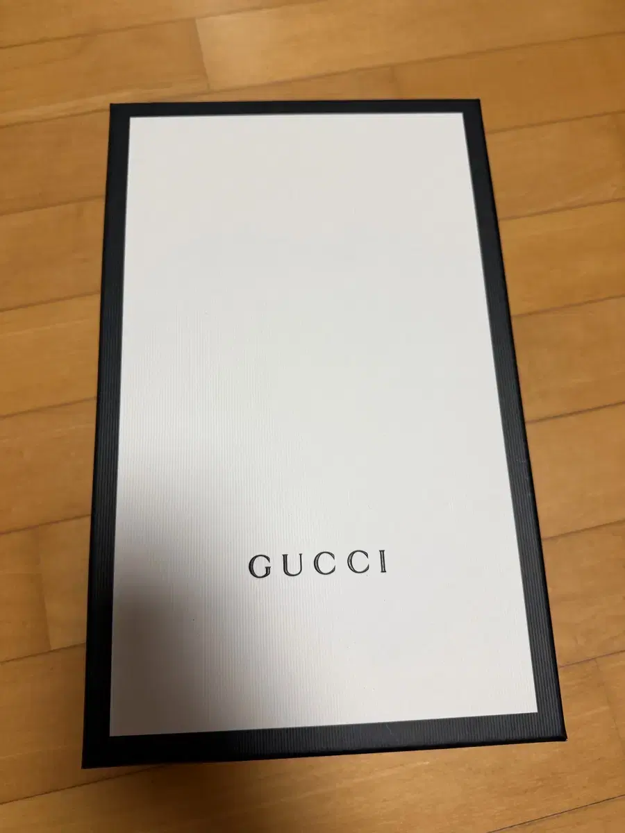 Gucci Star Sneakers 35