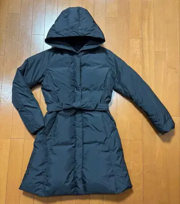 새상품급 유니클로 벨트 달린 다운 코트