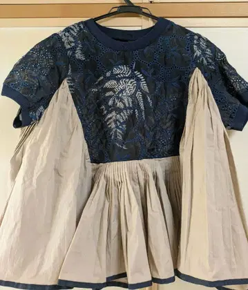 미착용 자수 반팔 블라우스 프릴 반팔