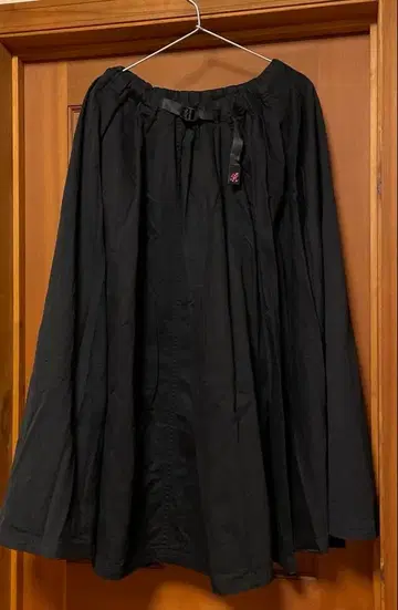 그라미치 스커트 (블랙)