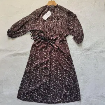 투모로우랜드 원피스 미사용 7부 소매 36 M 사이즈 브라운 계열