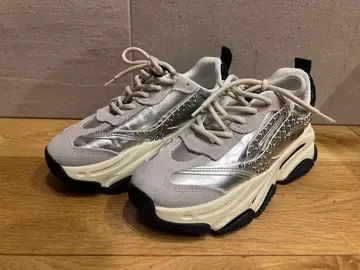 Steve Madden 스티브매든 스니커즈