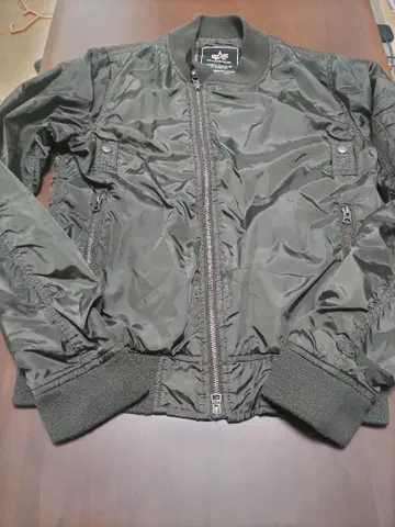 And A x ALPHA INDUSTRIES INC. MA-1 자켓