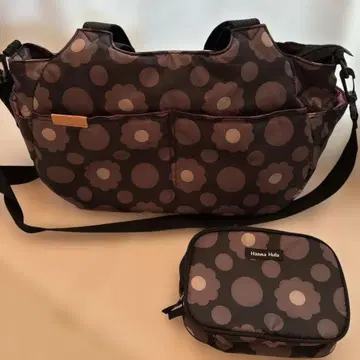 Hanna Hula 마더백 블랙 그레이 꽃무늬