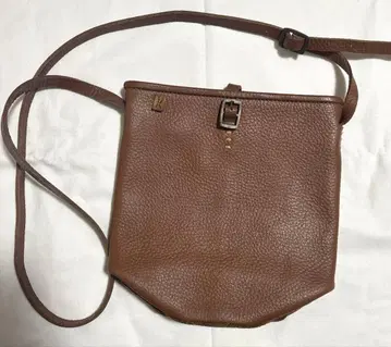 KOOS 코스 버킷 숄더백 천연 가죽