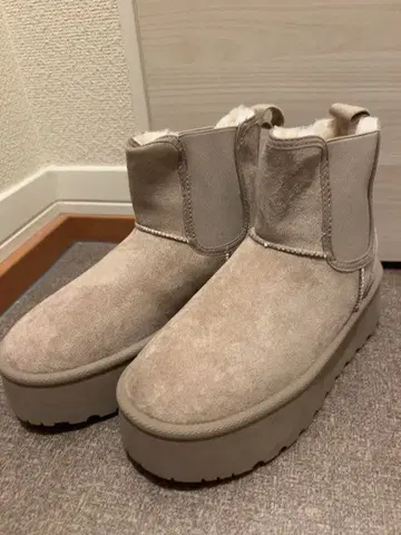 완판템 GRL 그레일 통굽 사이드 고어 어그 부츠 23cm