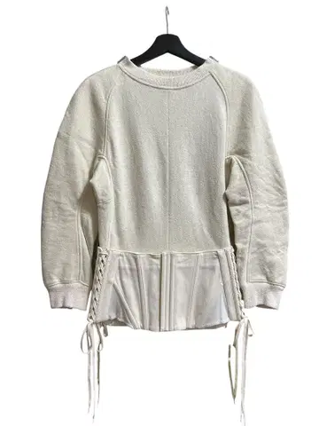 후미카우치다 풀오버 코르셋 스웨트