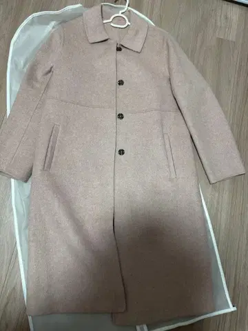 핑크 롱 코트 버튼 포함