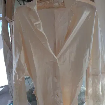 라 페르라 그룹 실크 가운