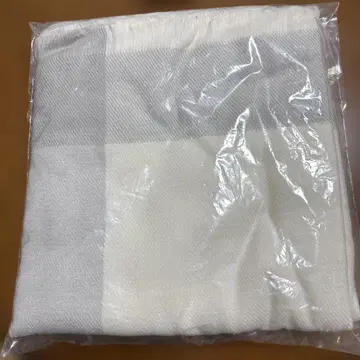 화이트와 그레이의 스톨