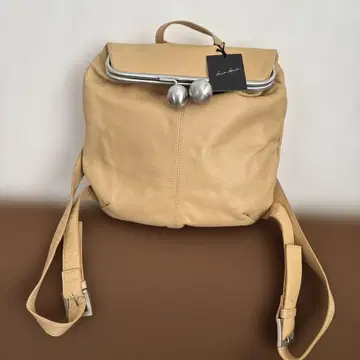 카와카와 가마구치 숄더백 한정판 베이지 색상 덤 포함 가격 인하!