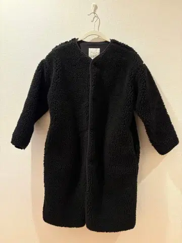 프릭스 스토어 보아 롱 코트 블랙