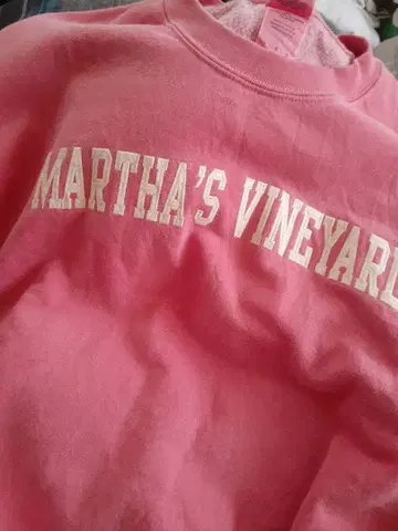 마사스 빈야드 핑크 맨투맨