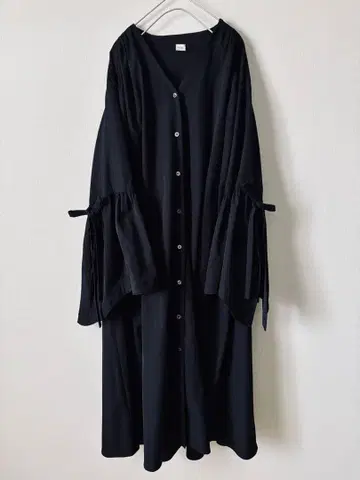 ELIN 플레어 슬리브 롱 기장 원피스