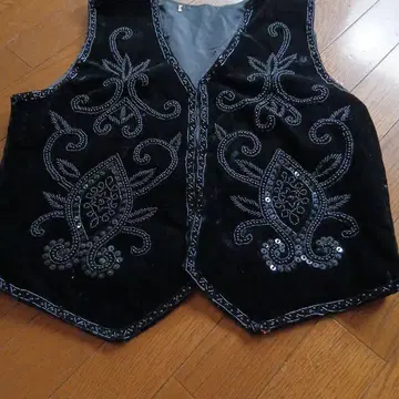 비즈 자수 블랙 벨벳 베스트