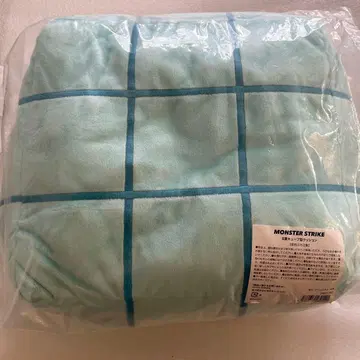 몬스터 스트라이크 체크 무늬 쿠션