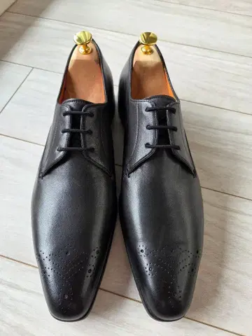 산토니 블랙 가죽 윙 팁 시착만 함