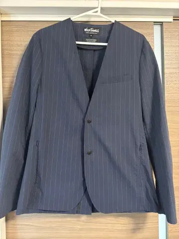 스트라이프 네이비 자켓과 팬츠 세트