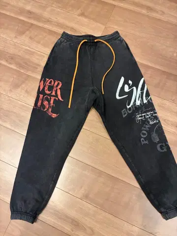 완판템 새상품 LYFT 파워하우스짐 콜라보 팬츠 S 사이즈 블랙