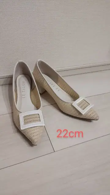 클리어 버클 펌프스 르 탈론 LE TALON