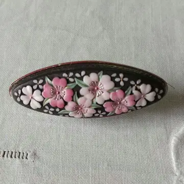 토시카네 아리타 도자기 브로치