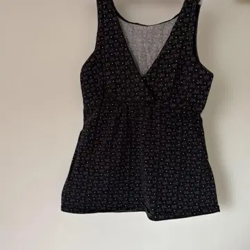 리본 무늬 블랙 탱크탑 M 사이즈