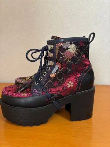 YOSUKE 요스케 일본풍 패턴 통굽 부츠 M 사이즈 23.5cm