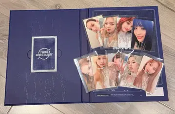 TWICE WORLD IN A DAY 트레이딩 카드 포함