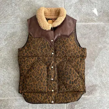 beauty and youth 별주 가죽 다운 베스트