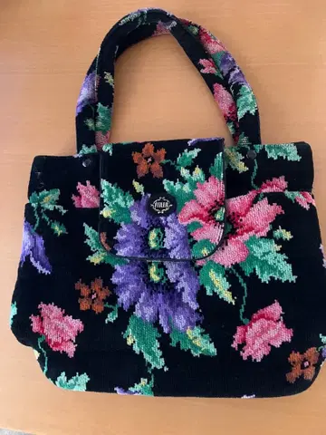 페이 플라워 무늬 토트백