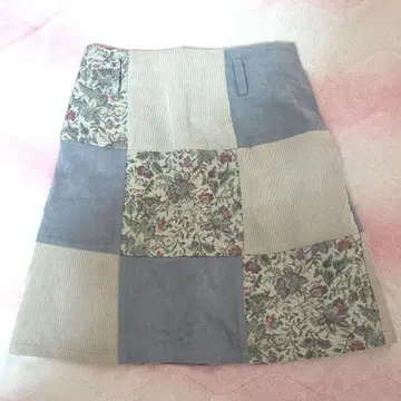 패치워크 디자인 미니 스커트