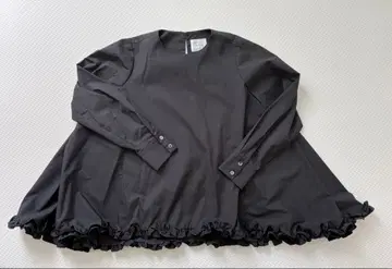 ORGA 프릴 블라우스