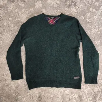 BLACK LABEL 다크 그린 V넥 스웨터