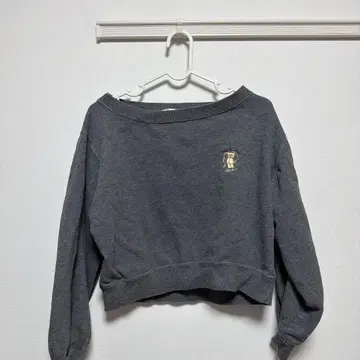 릴리 브라운 그레이 오프숄더 트레이닝복