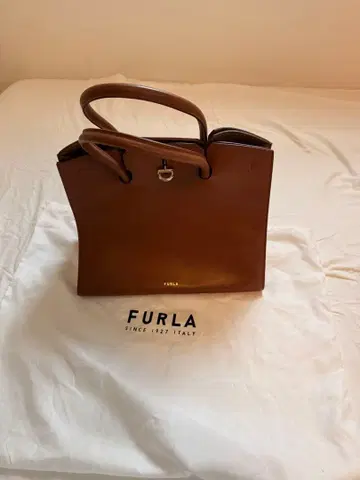 훌라 genesi 토트 M 브라운