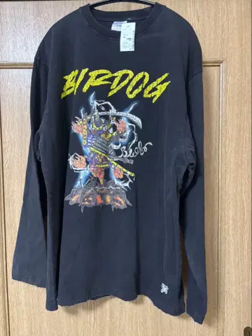 BIRDOG 코무돗토 300만 명 기념 긴팔 T