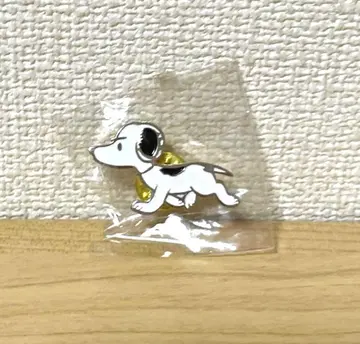 스누피전 스누피 뮤지엄 가챠 핀 배지 핀즈