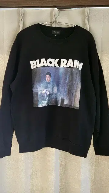 BEAMS BLACK RAIN 크루넥 맨투맨