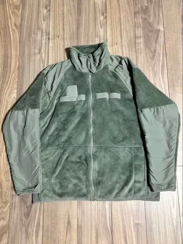 올리브 그린 플리스 자켓