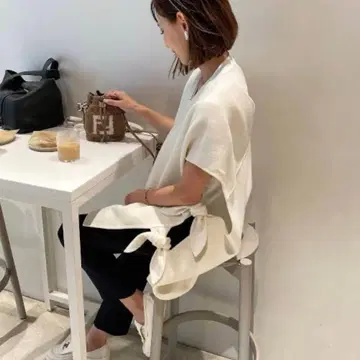 Heve 리본 울 베스트 화이트