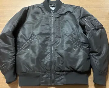 유니클로 +J 하이브리드 다운 오버 사이즈 MA-1