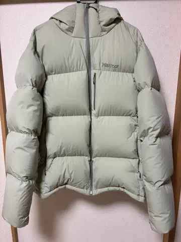 Marmot 후드 부착 다운 자켓